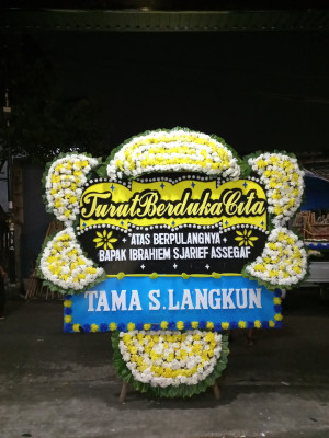 Papan Bunga Duka di Haju